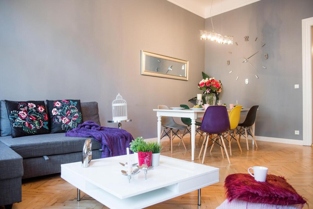 Cosmopolitan Central Prague Apartment Exterior foto