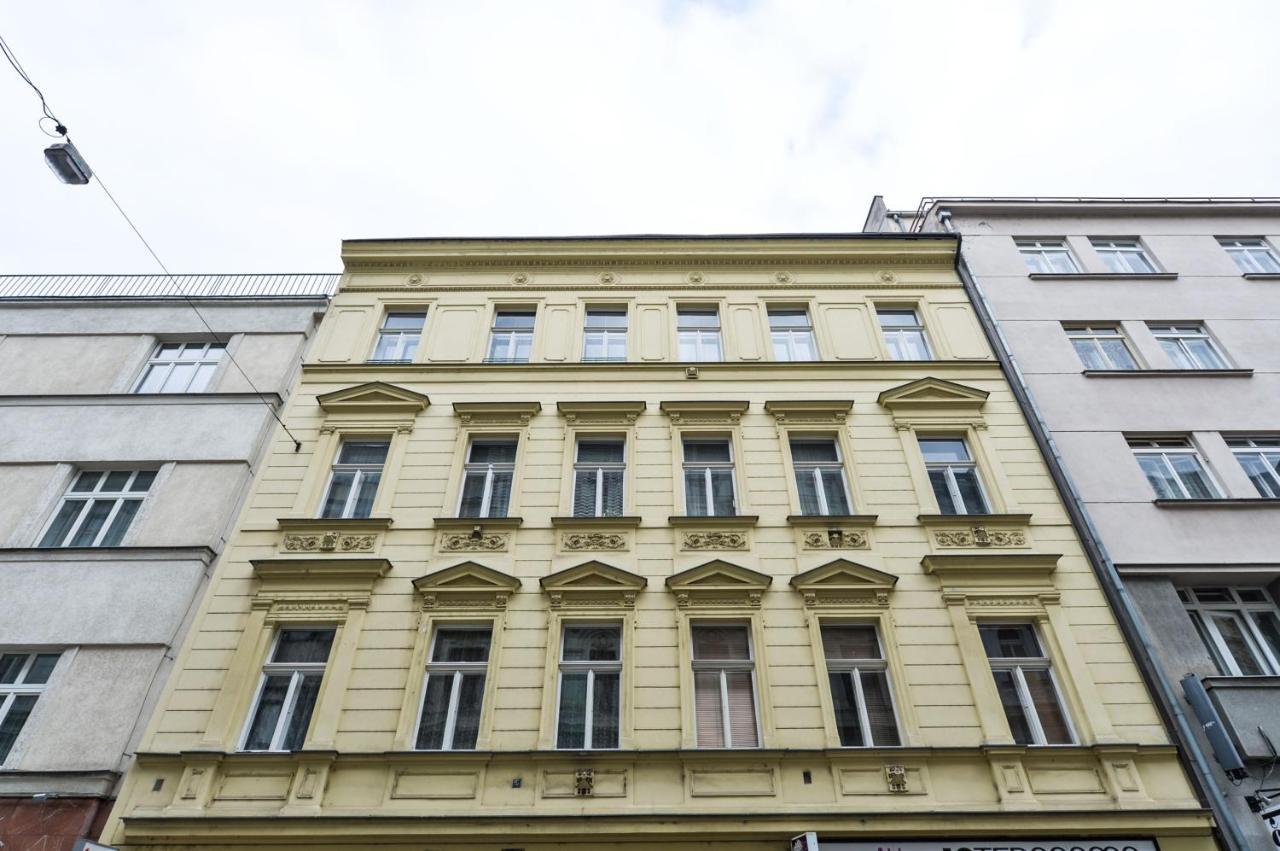 Cosmopolitan Central Prague Apartment Exterior foto