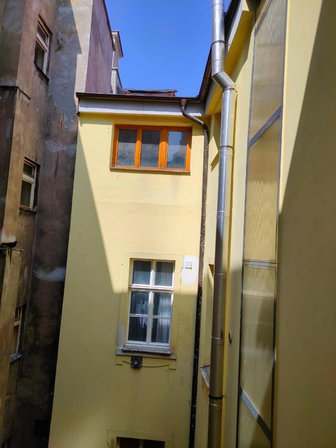 Cosmopolitan Central Prague Apartment Exterior foto